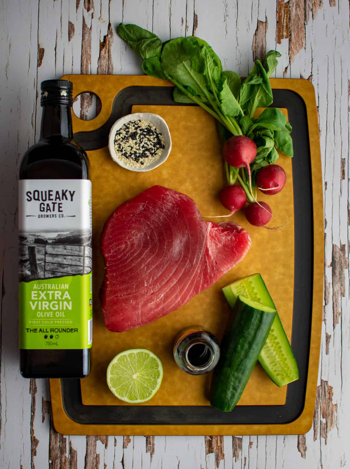 If fresh, healthy and simple to make is what you are looking for then you have found it with this delicious tuna crudo recipe! #crudo #tunacrudo #rawfish #rawtuna #tuna #avocadopuree @another_food_blogger